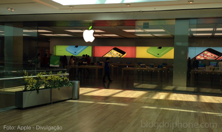 Apple Store Village Mall
