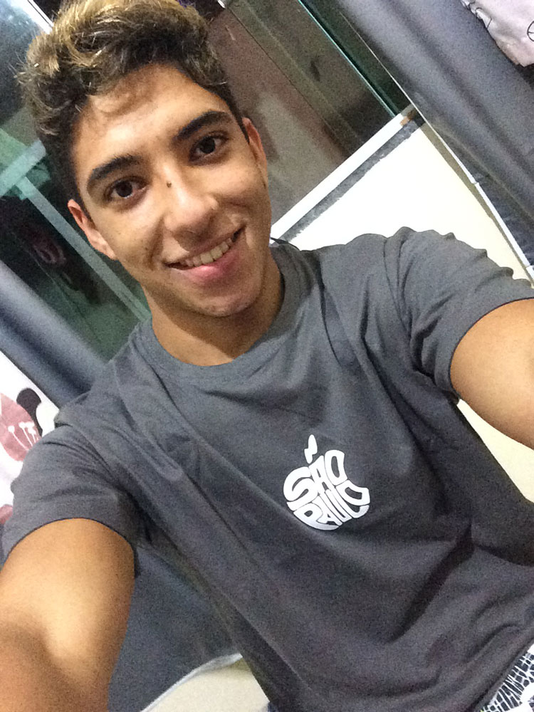 RENIVAN AZEREDO