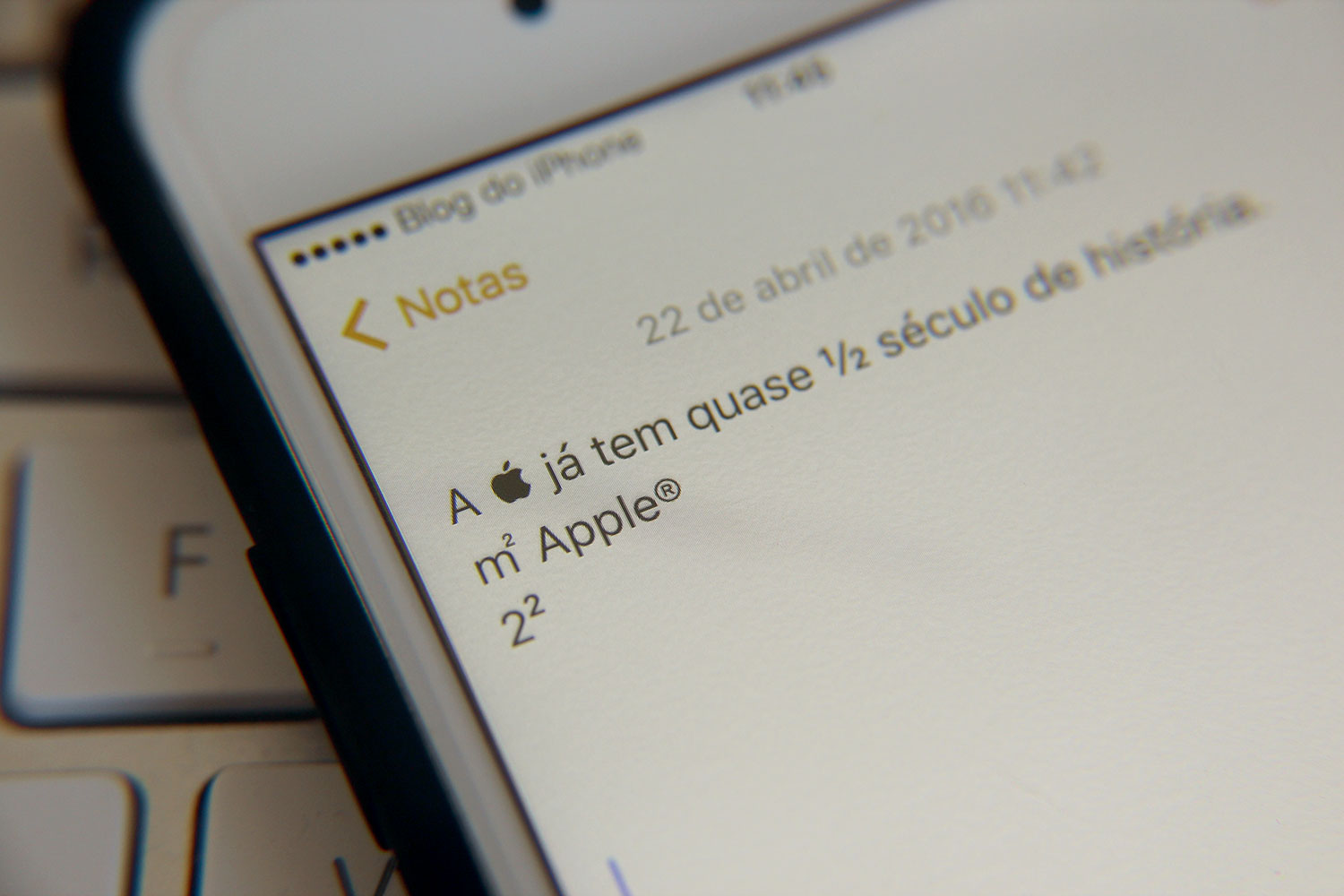 Caracteres Especiais no iOS