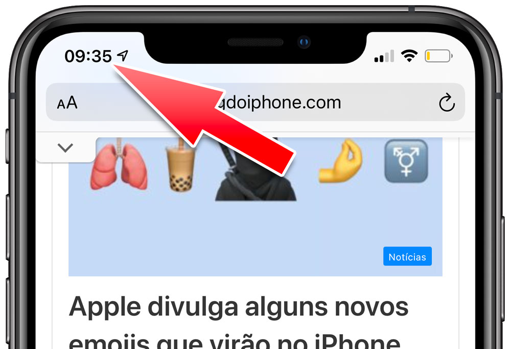 Relógio no topo da tela do iPhone