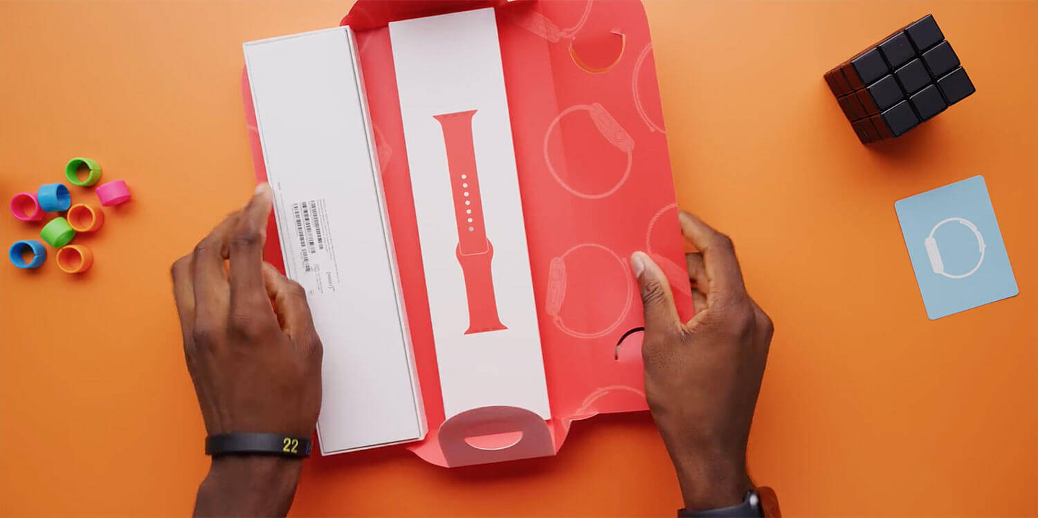unboxing Apple Watch Series 6