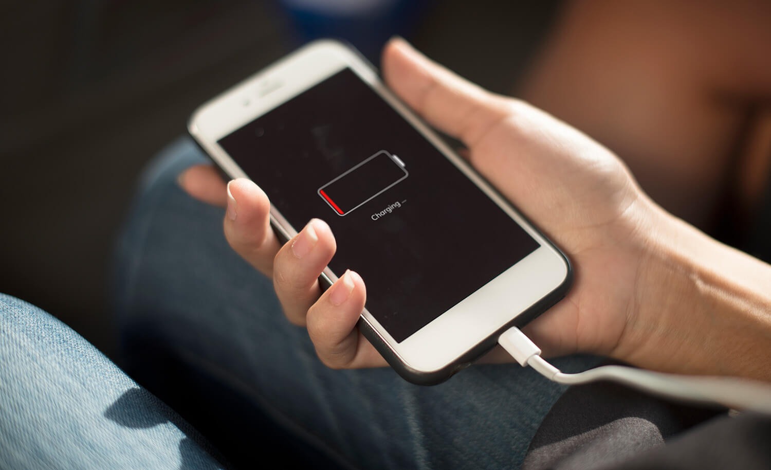 iPhone carregando bateria