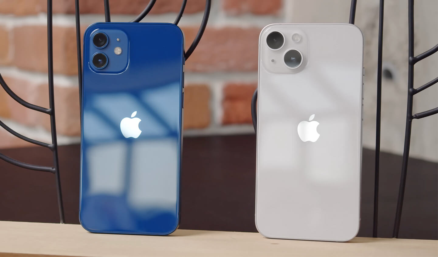 iPhone 12 13