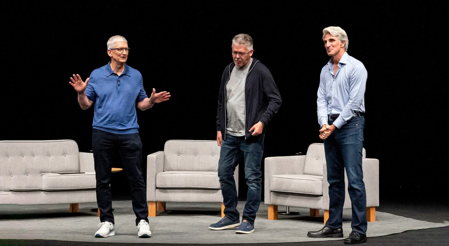 Tim Cook Craig Federighi John Giannandrea